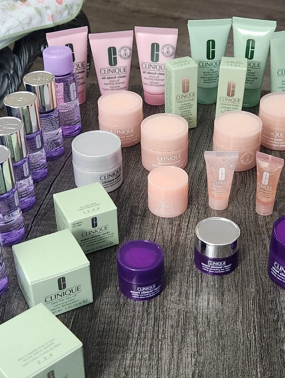 Clinique Deluxe Huge Set 40x Multi-Product Skincare Set -Travel Bundle!